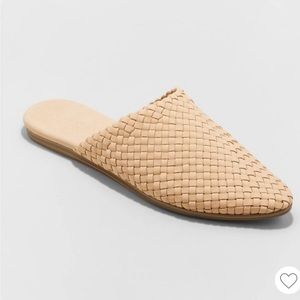 NWT - Universal Thread Woven Mules - Size 6